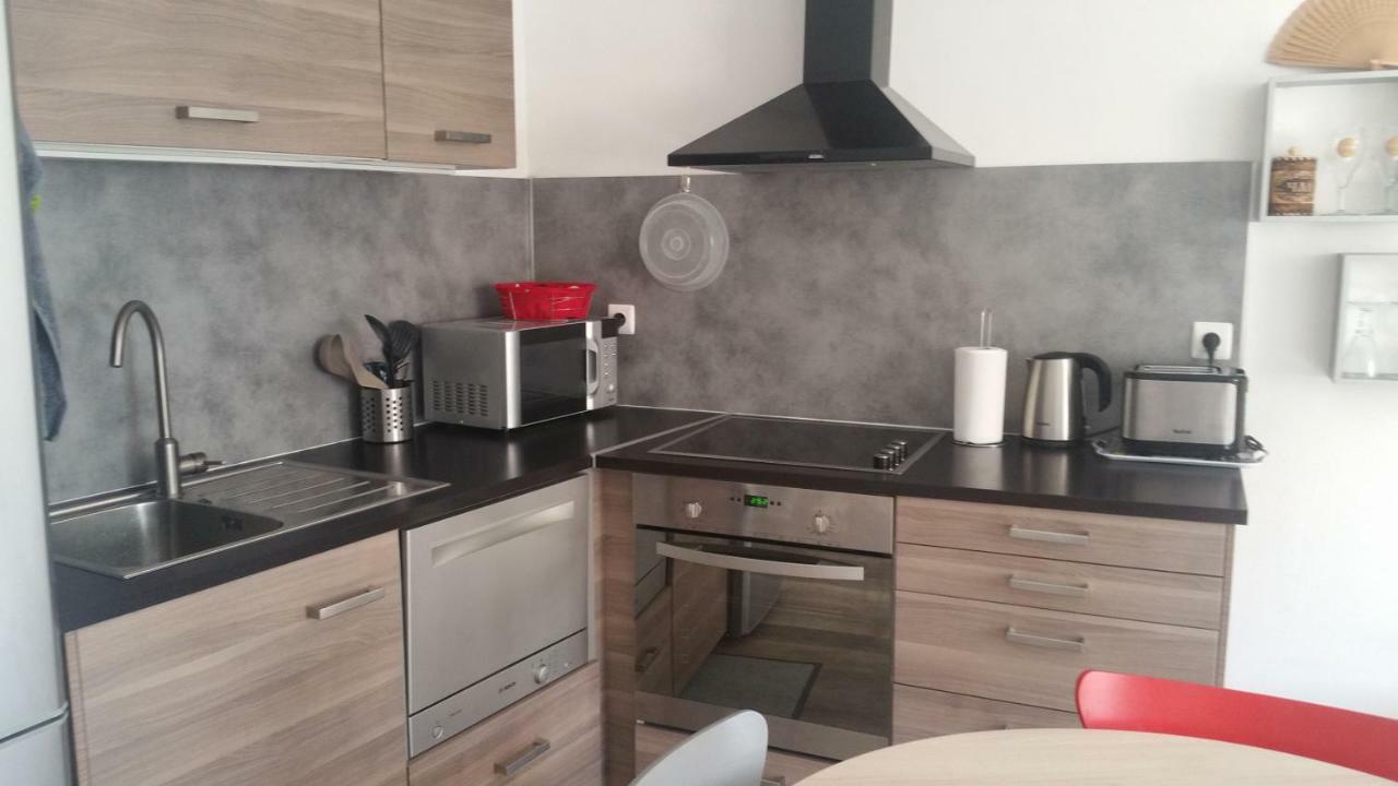 Appartement De Charme Au Calme คาสเตลนู-เลอ-เลซ์ ภายนอก รูปภาพ