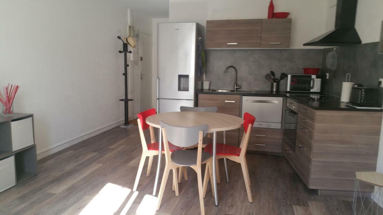 Appartement De Charme Au Calme คาสเตลนู-เลอ-เลซ์ ภายนอก รูปภาพ